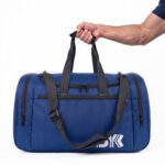 8427-v2-5__BYK PR GYM BAG -lifestyle – navy blue